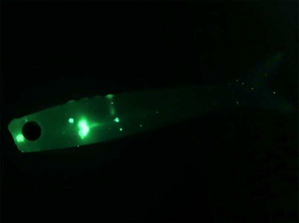 Daiwa Gekkabijin Chibi Roll 4.3cm LRF Silikon Yem Pearl Dot Glow