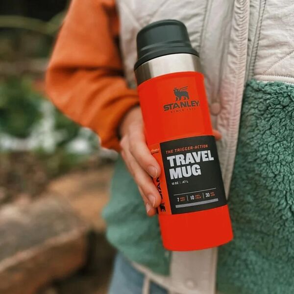Stanley Klasik Trigger-Action Seyahat Bardağı 0,47 Lt TURUNCU