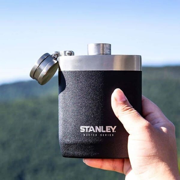 Stanley Master Flask Cep Matarası 0.23 Lt SİYAH