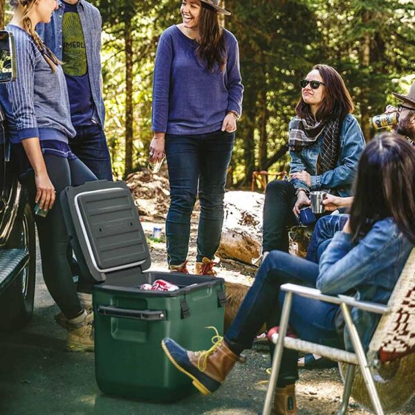 Stanley Adventure Taşınabilir Soğutucu Kamp Buzluğu 28 Lt YEŞİL