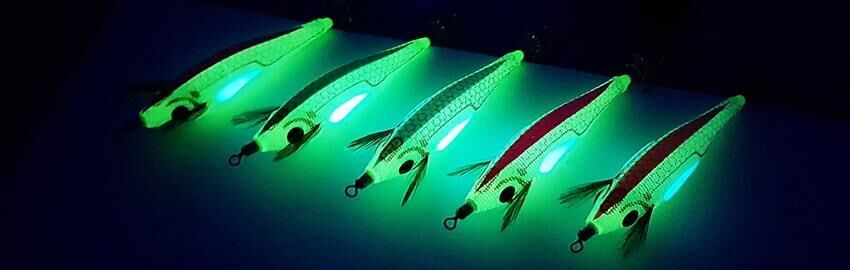 DTD White Killer Bukva 2.5 Ultimate Squid Jig 70 mm 9.9 gr Kalamar Zokası RED