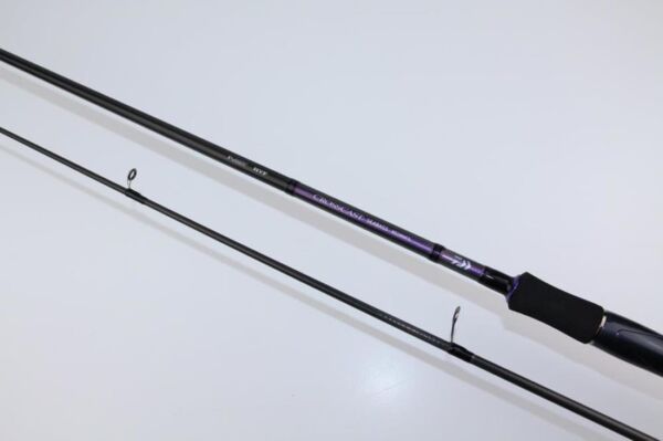 Daiwa Crosscast 244 cm 10-35 gr 2P Spin Olta Kamışı