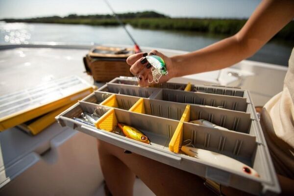 Plano Edge 3700 Balıkçı Kutusu