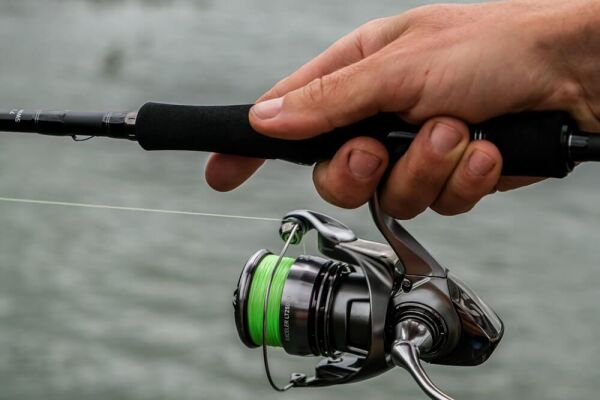 Daiwa J-Braid x8 İp Olta Misinası 300mt MULTİCOLOR - 0,35 mm