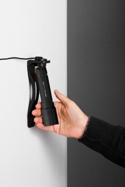 Solidline ST5R El feneri 380 Lümen