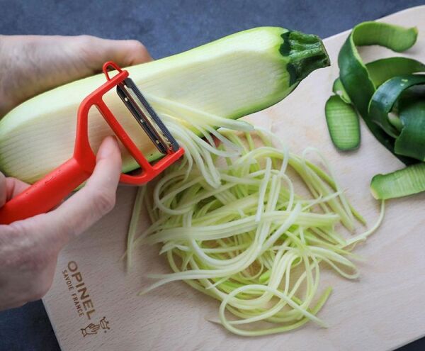 Opinel T-Duo Polimer Saplı Meyve-Sebze Soyacağı KIRMIZI