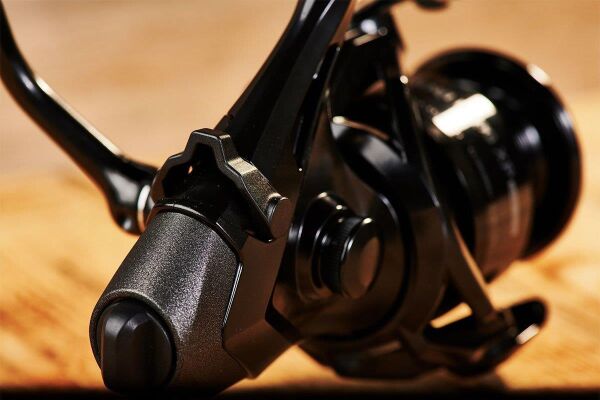 Okuma Dyna Drag XP Daxp-7000 Baitfeeder Olta Makinesi