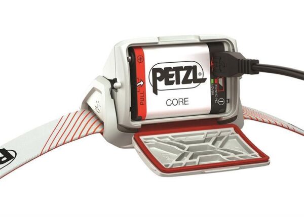 Petzl Actik Core Kafa Feneri [600 Lümen] KIRMIZI