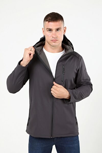North Trace Outrack Erkek Softshell Mont Füme - M