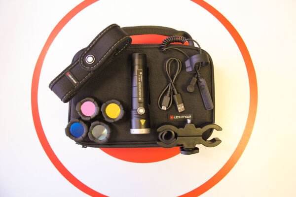 Ledlenser MT10 El Feneri Set
