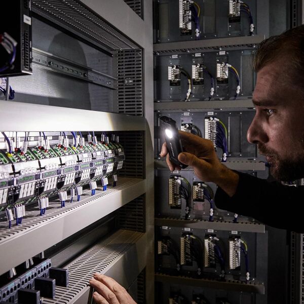 Ledlenser iF2R Çalışma Feneri