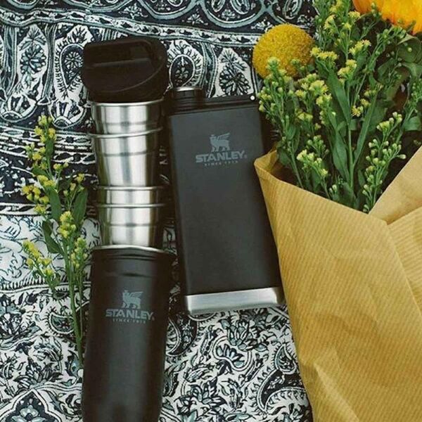 Stanley Adventure Çelik Shot Bardak ve Matara Seti SİYAH