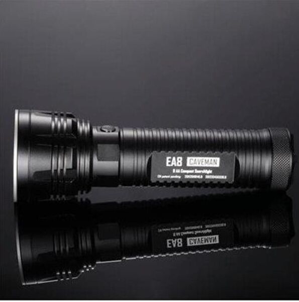 Nitecore EA8 900 Lümen El Feneri