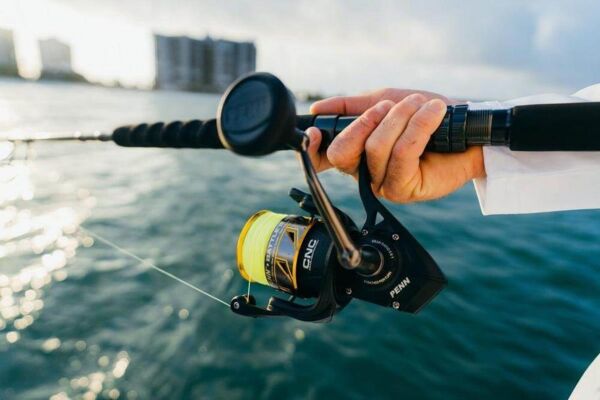 Penn Battle III Spinning Olta Makinesi Standart - 4000HS