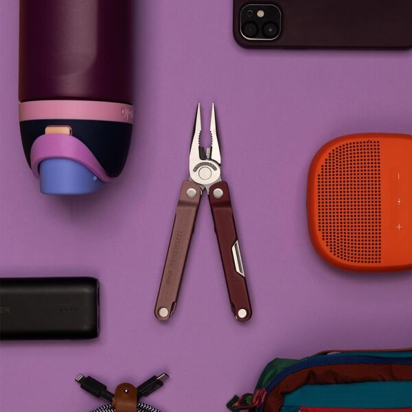 Leatherman Bond Heathered Cranberry Multi Tool