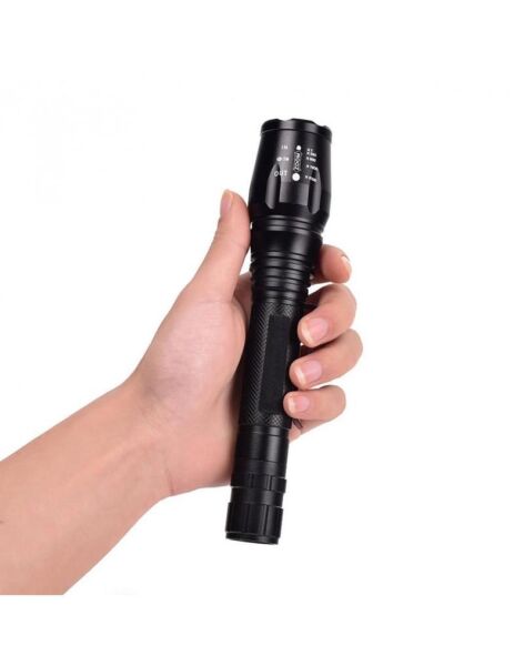 Black Watton Profesyonel TX6 Şarjlı Zoomlu El Feneri